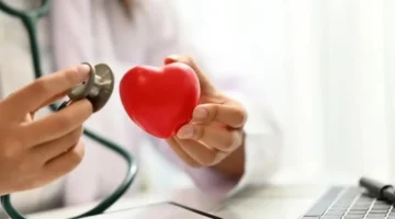 عادات يومية تشمل النوم الكافي تقلل خطر أمراض القلب والموت المفاجئ